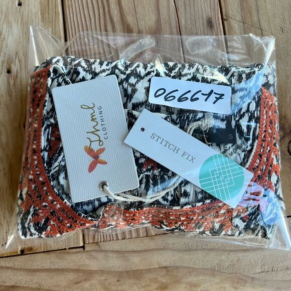 Stitch Fix THML Jameson Maxi Dress Womens Small Embroidered - Picture 13 of 13